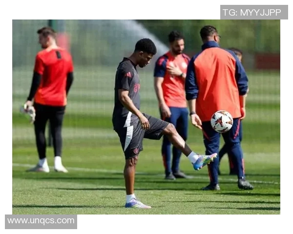 毕尔巴鄂球员因伤缺席季前训练，备战生变